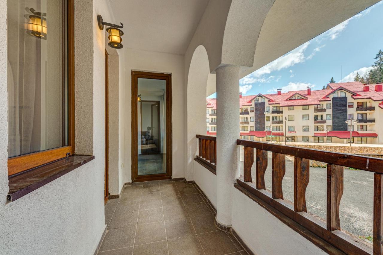 Bright And Spacious 2-Bdr Apartment With Balcony By Flat Mаnager بامبوروفو المظهر الخارجي الصورة
