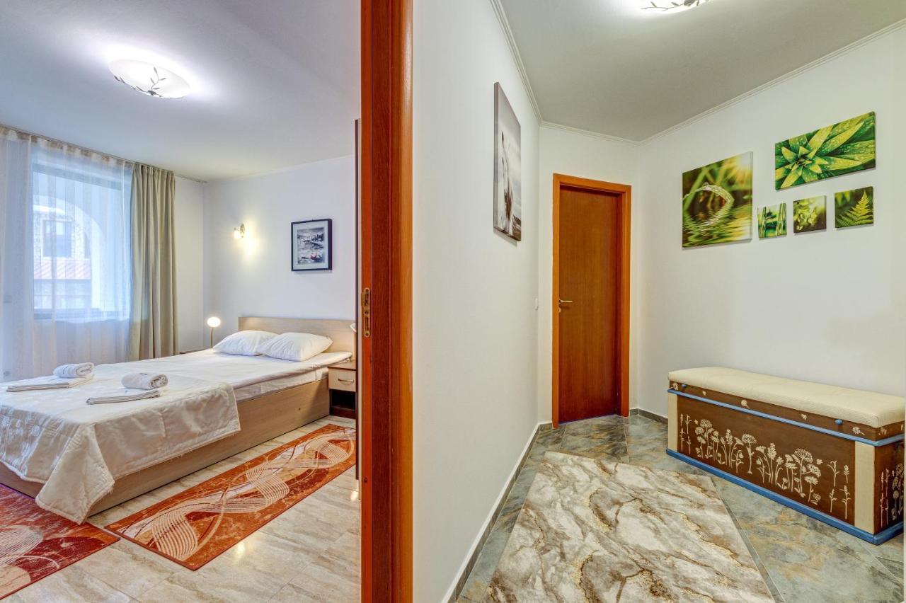 Bright And Spacious 2-Bdr Apartment With Balcony By Flat Mаnager بامبوروفو المظهر الخارجي الصورة